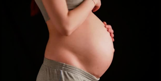 Saber si estoy 2025 embarazada tocando la barriga